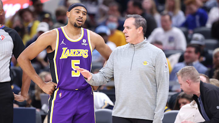 Frank Vogel debe estar aislado por el protocolo del COVID-19