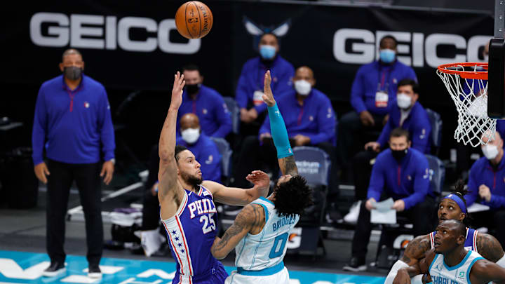 Hornets entraron en carrera para un cambio por Ben Simmons