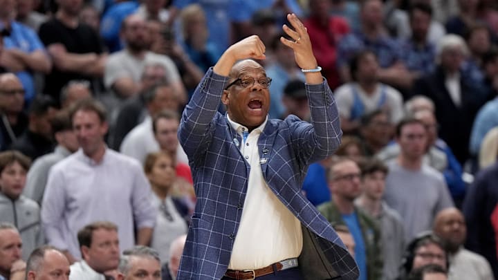 UNC basketball head coach Hubert Davis