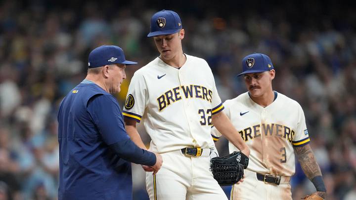 National League Championship Series: Los Angeles Dodgers v Milwaukee Brewers - Game One National League Championship Series: Los Angeles Dodgers v Milwaukee Brewers - Game One