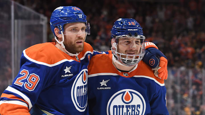 Boston Bruins v Edmonton Oilers