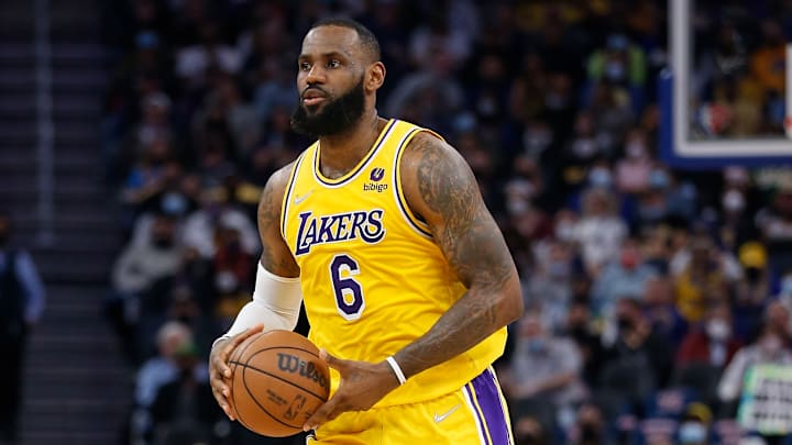 LeBron James sigue con algunas molestias