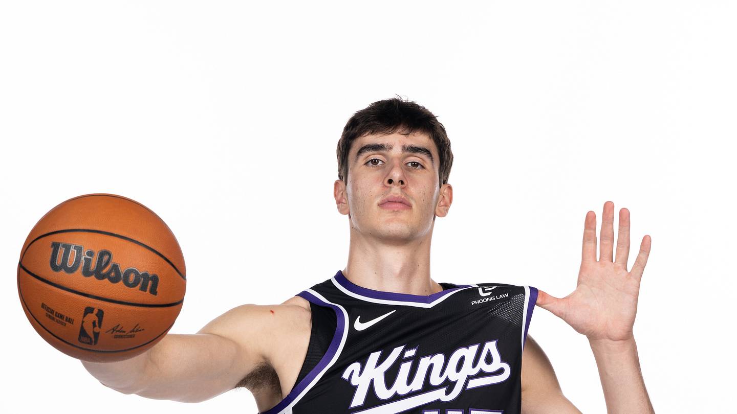 Max Rheault Maxime Raynaud delivered in his new role on the Kings in a big way