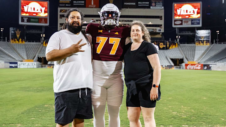 Siosaiai Lapuaho on his official visit to Arizona State prior to his commitment Siosaiai Lapuaho on his official visit to Arizona State prior to his commitment