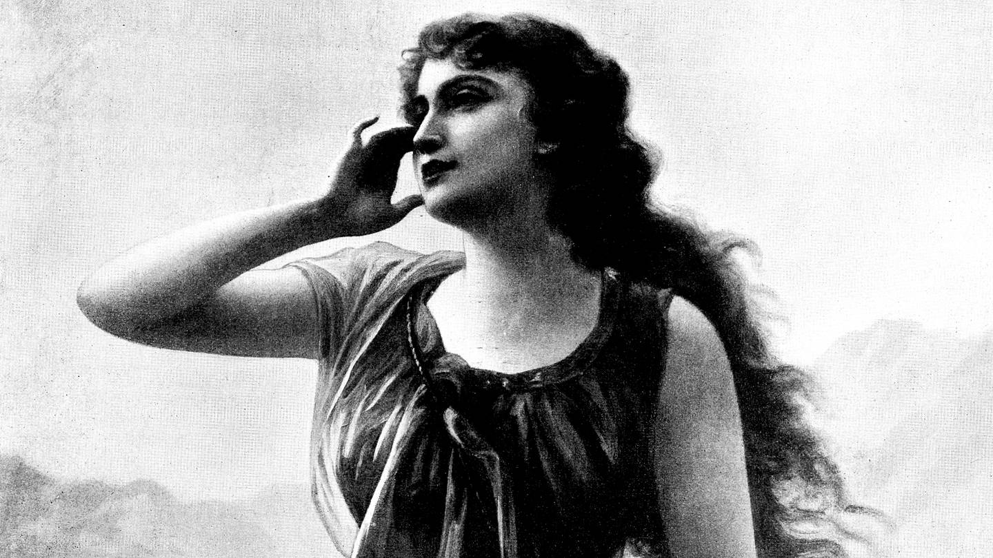 The Greek Myth Behind the Word “Echo” Is Incredibly Tragic