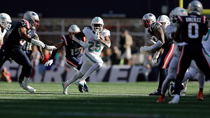 Miami Dolphins v New England Patriots
