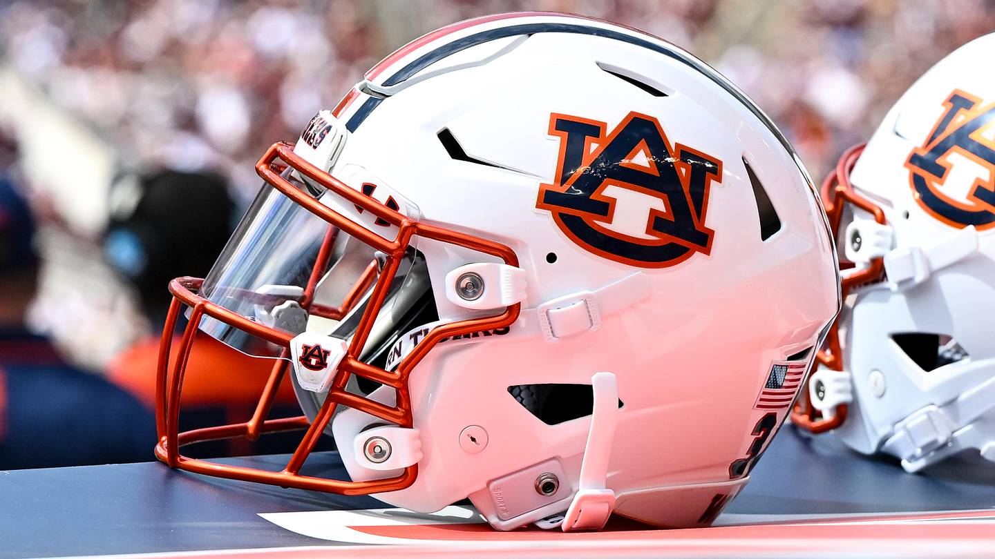 Auburn on 'Flip Watch' for Top 10 LB in 2027 Recruiting Class