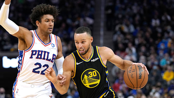 Los Warriors visitarán a los 76ers en su gira por el Este