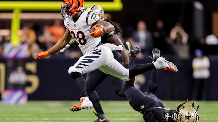 Oct 16, 2022; New Orleans, Louisiana, USA;  New Orleans Saints cornerback Bradley Roby (21) misses a