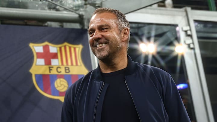 Hansi Flick aurait fait un choix fort concernant une future recrue du Barça.  