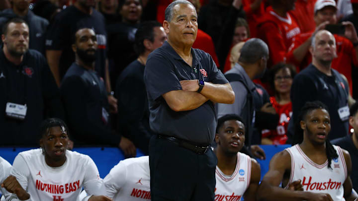 Houston Cougars head coach Kelvin Sampson.