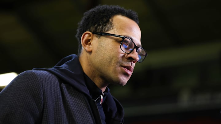 Liam Rosenior est le nouvel entraîneur de Chelsea. Liam Rosenior est le nouvel entraîneur de Chelsea.