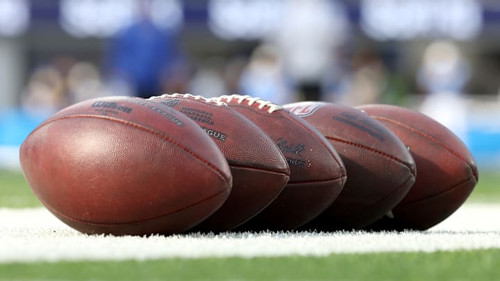 Los Angeles Rams v Los Angeles Chargers