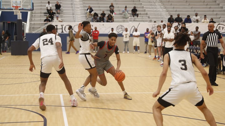 Syracuse basketball 2025 4-star priority recruit Kiyan Anthony holds around 20 offers and has some newer suitors emerging.