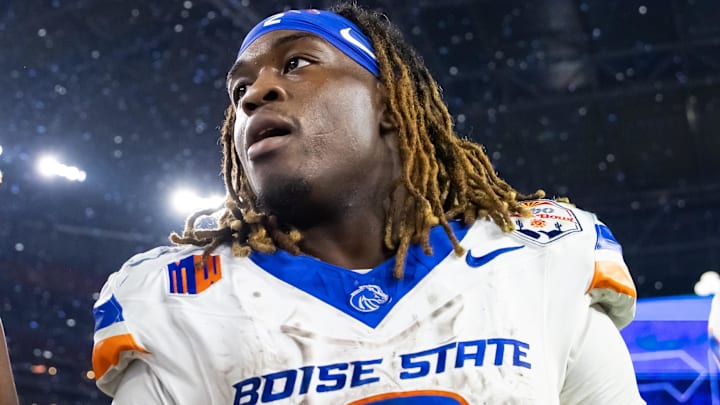 Dec 31, 2024; Glendale, AZ, USA; Boise State Broncos running back Ashton Jeanty (2) against the Penn State Nittany Lions during the Fiesta Bowl at State Farm Stadium. Mandatory Credit: Mark J. Rebilas-Imagn Images Dec 31, 2024; Glendale, AZ, USA; Boise State Broncos running back Ashton Jeanty (2) against the Penn State Nittany Lions during the Fiesta Bowl at State Farm Stadium. Mandatory Credit: Mark J. Rebilas-Imagn Images