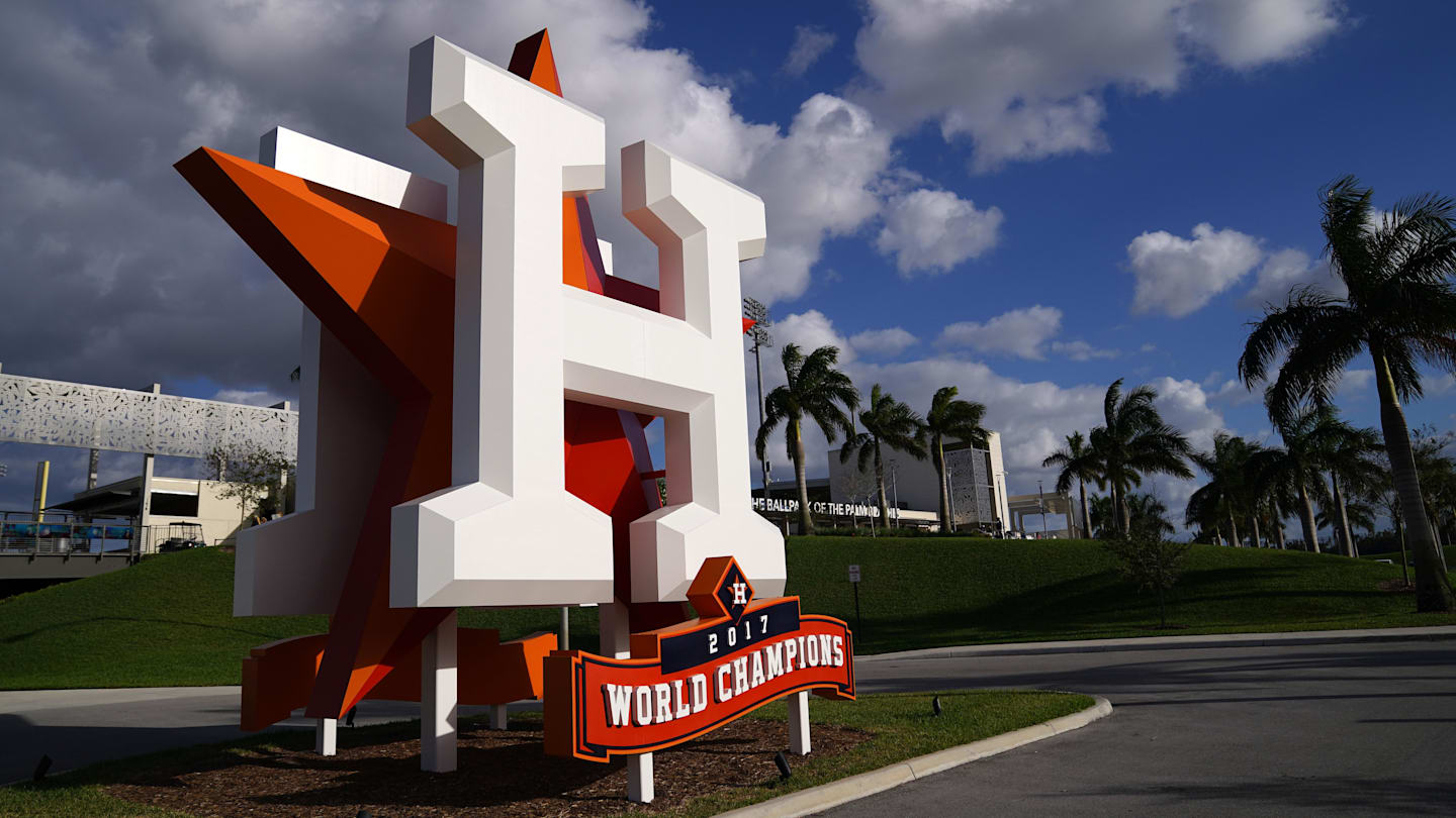 MLB Insider Names Houston Astros Perfect Landing Spot for Twins Ace