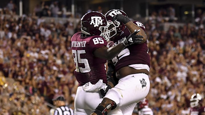 Texas A&M Aggies tight end Jalen Wydermyer celebrates is touchdown offensive lineman Kenyon Green