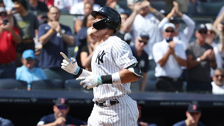 Aaron Judge sacó la bola del parque ante los Medias Rojas el sábado