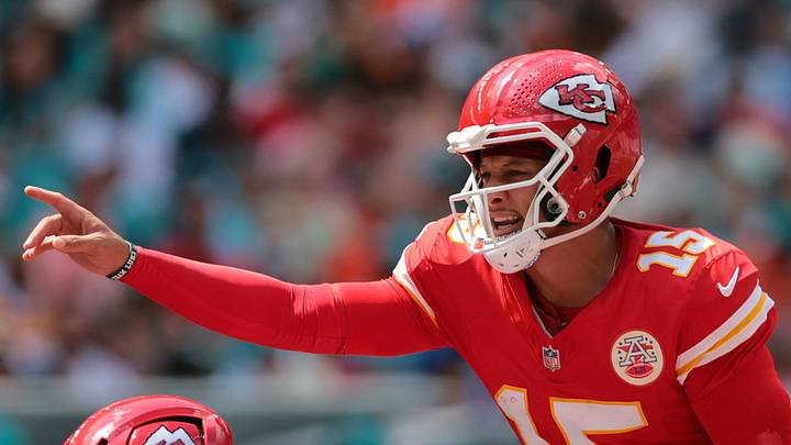 Kansas City Chiefs quarterback Patrick Mahomes (15)