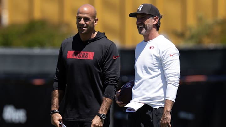 May 9, 2025; Santa Clara, CA, USA; San Francisco 49ers head coach Kyle Shanahan, right, confers with defensive coordinator Robert Saleh during the teamís rookie minicamp.