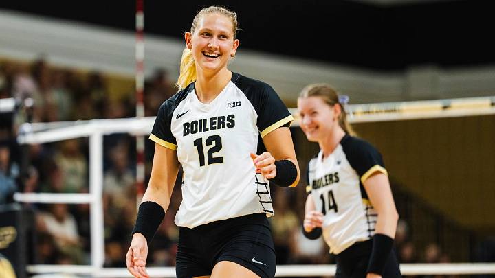 Purdue middle blocker Kate Hansen. Purdue middle blocker Kate Hansen.