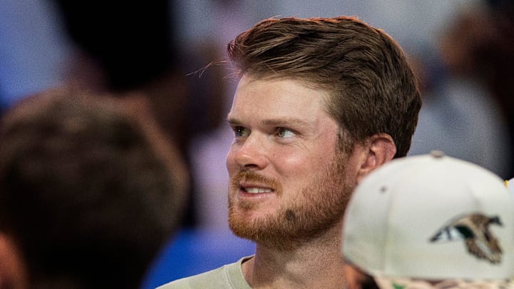Quarterback Sam Darnold
