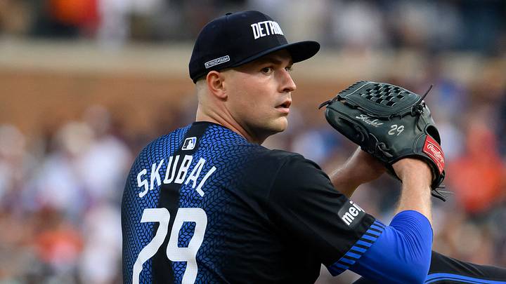 Detroit Tigers starting pitcher Tarik Skubal throws a pitch against the Los Angeles Dodgers.