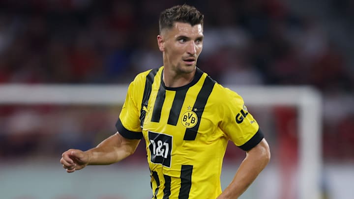 Thomas Meunier pourrait prochainement s'engager avec le FC Barcelone