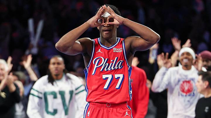 Oct 30, 2026; Philadelphia, Pennsylvania, USA; Philadelphia 76ers guard Vj Edgecombe (77) reacts after his three pointer against the New York Knicks during the fourth quarter at Xfinity Mobile Arena. Mandatory Credit: Bill Streicher-Imagn Images Oct 30, 2026; Philadelphia, Pennsylvania, USA; Philadelphia 76ers guard Vj Edgecombe (77) reacts after his three pointer against the New York Knicks during the fourth quarter at Xfinity Mobile Arena. Mandatory Credit: Bill Streicher-Imagn Images