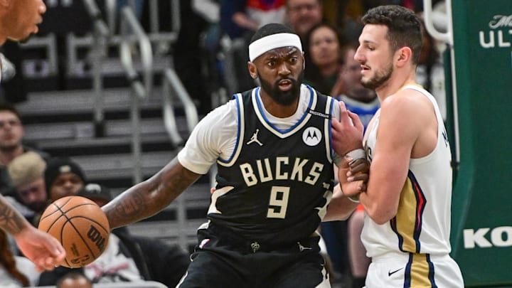Apr 10, 2025: Milwaukee, Wisconsin, USA; Milwaukee Bucks forward Bobby Portis (9) is guarded by New Orleans Pelicans forward Karlo Matkovic (17) in the second quarter at Fiserv Forum. Mandatory Credit: Benny Sieu-Imagn Images Apr 10, 2025: Milwaukee, Wisconsin, USA; Milwaukee Bucks forward Bobby Portis (9) is guarded by New Orleans Pelicans forward Karlo Matkovic (17) in the second quarter at Fiserv Forum. Mandatory Credit: Benny Sieu-Imagn Images
