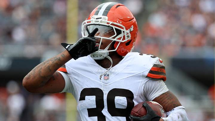 Aug 15, 2026; Chicago, Illinois, USA; Cleveland Browns cornerback Michael Coats Jr. (39) reacts after intercepting a pass against the Chicago Bears during the first half at Soldier Field. Mandatory Credit: Mike Dinovo-Imagn Images Aug 15, 2026; Chicago, Illinois, USA; Cleveland Browns cornerback Michael Coats Jr. (39) reacts after intercepting a pass against the Chicago Bears during the first half at Soldier Field. Mandatory Credit: Mike Dinovo-Imagn Images