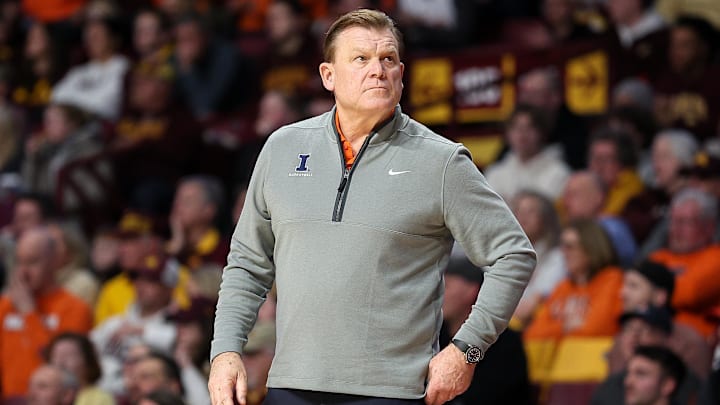 Feb 8, 2025; Minneapolis, Minnesota, USA; Illinois Fighting Illini head coach Brad Underwood looks on during the first half against the Minnesota Golden Gophers at Williams Arena. Mandatory Credit: Matt Krohn-Imagn Images Feb 8, 2025; Minneapolis, Minnesota, USA; Illinois Fighting Illini head coach Brad Underwood looks on during the first half against the Minnesota Golden Gophers at Williams Arena. Mandatory Credit: Matt Krohn-Imagn Images