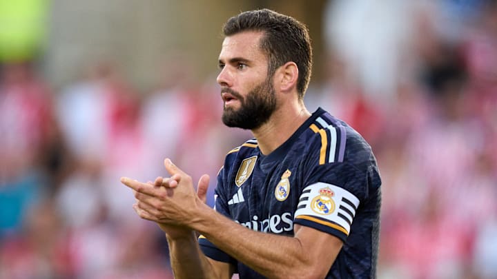Nacho Fernández fue expulsado ante el Girona por una entrada durísima a Portu