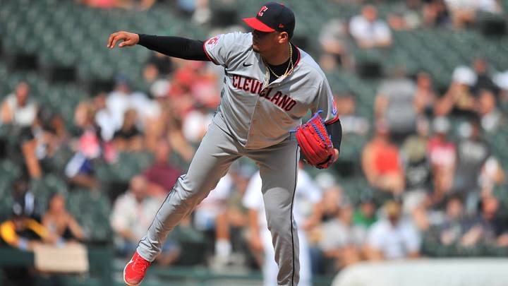 Aug 10, 2025: Cleveland Guardians pitcher Carlos Hernandez (40) pitches during a game against the Chicago White Sox at Rate Field. Credit: Patrick Gorski-Imagn Images