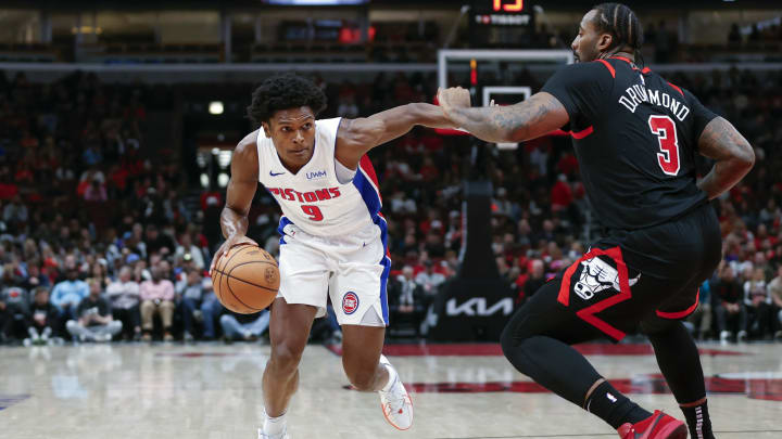 Feb 27, 2024; Chicago, Illinois, USA; Detroit Pistons forward Ausar Thompson (9) drives to the basket against Chicago Bulls center Andre Drummond (3) during the first half at United Center. Mandatory Credit: Kamil Krzaczynski-USA TODAY Sports
