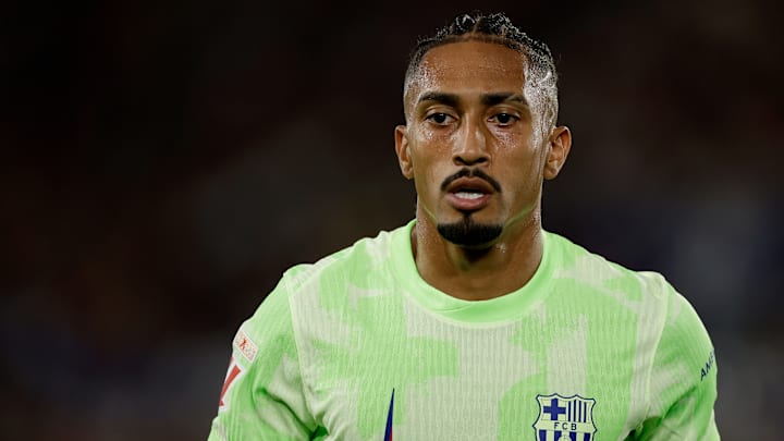 Raphinha est titulaire contre Valence CF.