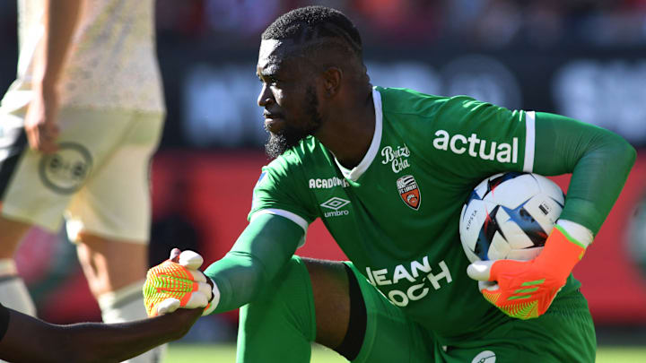 Yvon Mvogo est désormais le portier du FC Lorient.