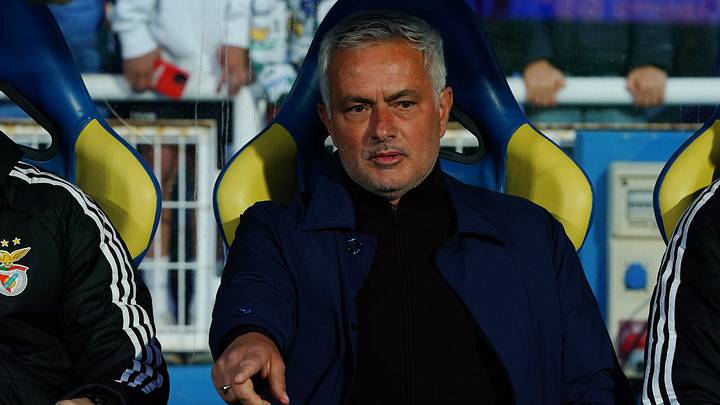 GD Estoril Praia v SL Benfica - Primeira Liga