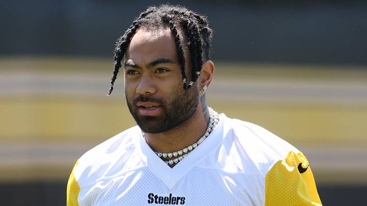 Pittsburgh Steelers running back Jaylen Warren
