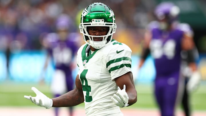 Oct 6, 2024; Tottenham, ENG; New York Jets Defensive Back D.J. Reed (4) complains about a foul in the 2nd Quarter against Minnesota Vikings at Tottenham Hotspur Stadium.