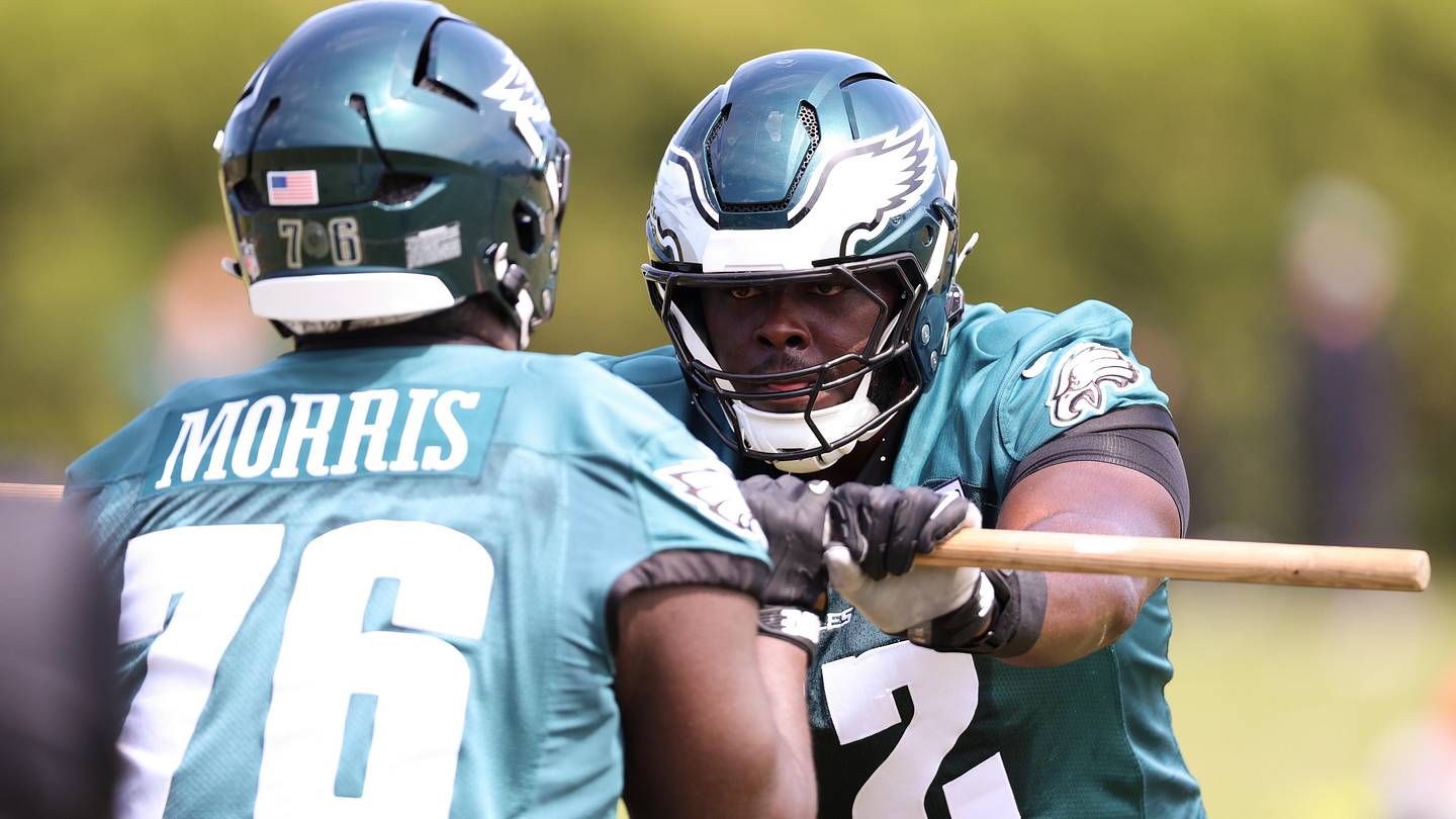 Eagles Mandatory Minicamp Primer: Roster Battles, Rising Roo