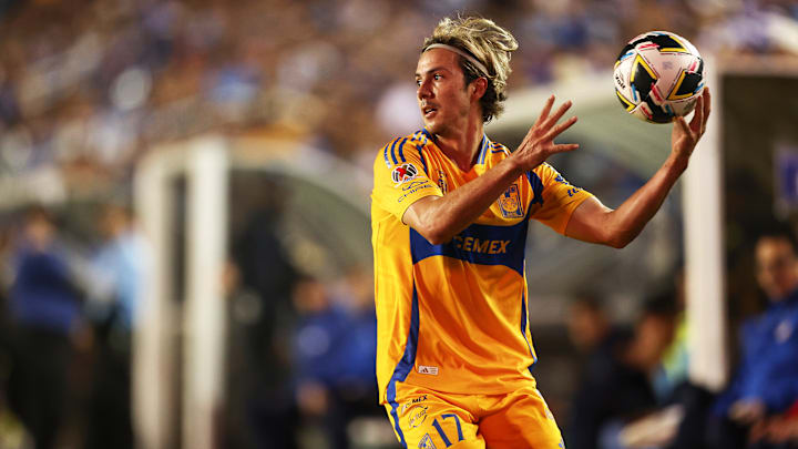 Cruz Azul v Tigres UANL - Friendly Match