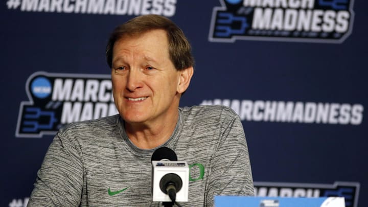 Mar 20, 2024; Pittsburgh, PA, USA;  Oregon Ducks head coach Dana Altman speaks at a pre-practice press conference.