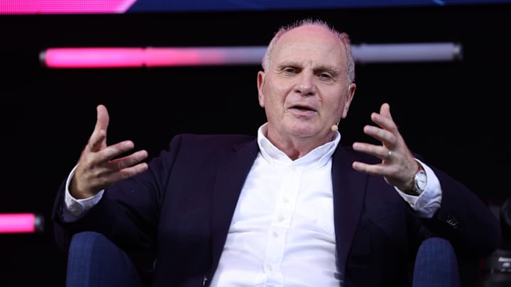 Uli Hoeneß muntert den FC Bayern dazu auf, Risiken einzugehen Uli Hoeneß muntert den FC Bayern dazu auf, Risiken einzugehen