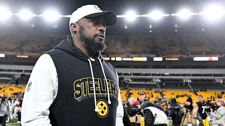 Pittsburgh Steelers head coach Mike Tomlin leaves the field following an AFC Wild Card Round loss to the Houston Texans at Acrisure Stadium. 