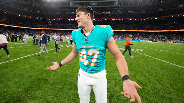 Nov 16, 2025; Madrid, Spain; Miami Dolphins place kicker Riley Patterson (47) reacts after the 2025 NFL Madrid Game against the Washington Commanders at Santiago Bernabeu Stadium. Mandatory Credit: Kirby Lee-Imagn Images Nov 16, 2025; Madrid, Spain; Miami Dolphins place kicker Riley Patterson (47) reacts after the 2025 NFL Madrid Game against the Washington Commanders at Santiago Bernabeu Stadium. Mandatory Credit: Kirby Lee-Imagn Images