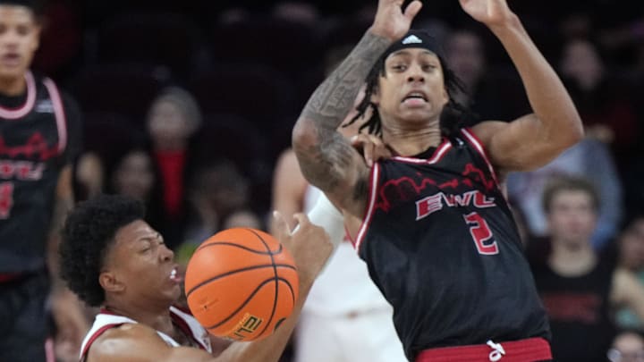 Mason Williams officially signed with Iowa State basketball, joining the Cyclones from Eastern Washington.