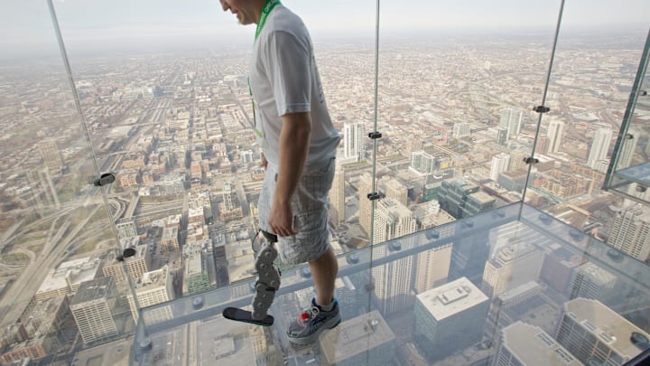 Man climbs to the top of the Willis Tower with Bionic Leg
