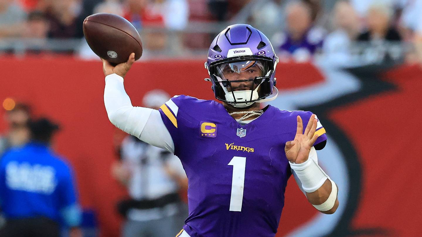 Vikings Week 3 Report Card: Grading Every Position After Sunday's Win Against the Buccaneers
