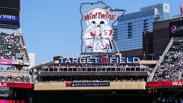 Houston Astros v Minnesota Twins